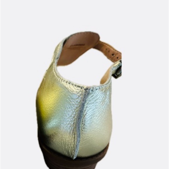 Lucky Brand Gold Leather Thong Sandals Women’s Size 10-11 Size EU 42 No tags New - Picture 4 of 5